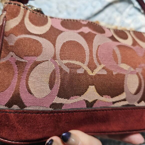 2004 Vintage y2k Coach Demi Shoulder Bag in Deep Wine Optic Signature Monogram P - Picture 6 of 7